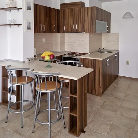 дом крумови Apartment *